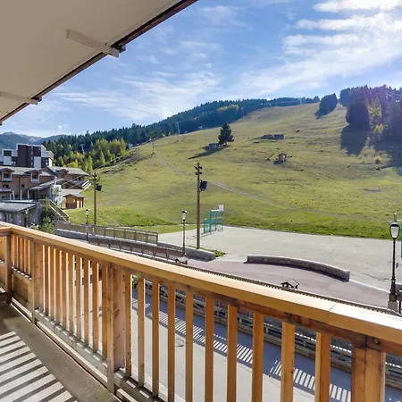 Sejour Lumineux 3 Pieces, 4 Adultes, 2 Enfants, Wifi, Pieds Des Pistes - Fr-1-562-18 Lägenhet